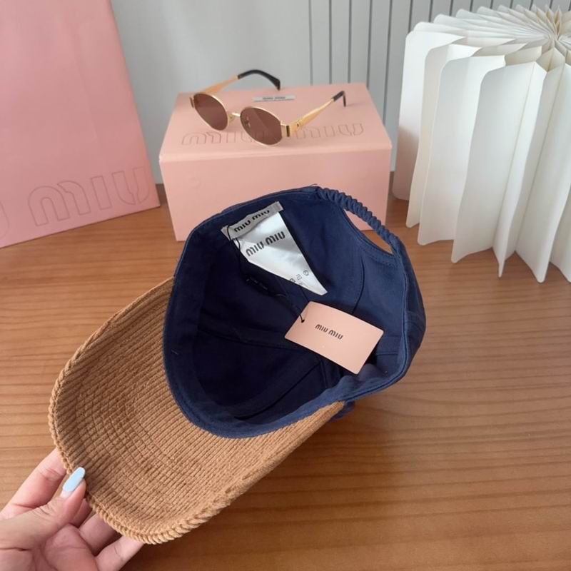 Miumiu Cap dx (1674)