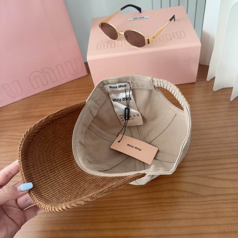 Miumiu Cap dx (1683)