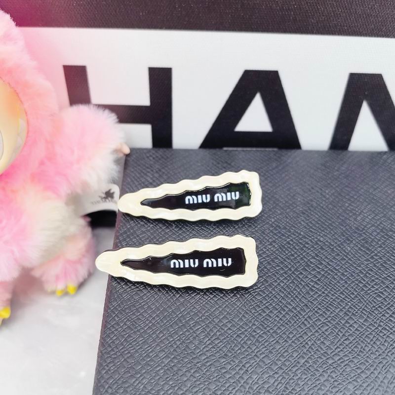 Miumiu Hairpin dx (122)