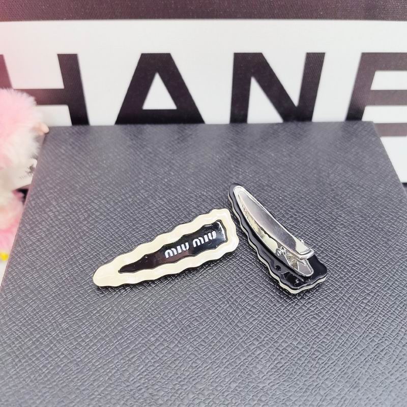 Miumiu Hairpin dx (124)