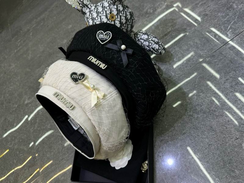 Miumiu beret dx (144)