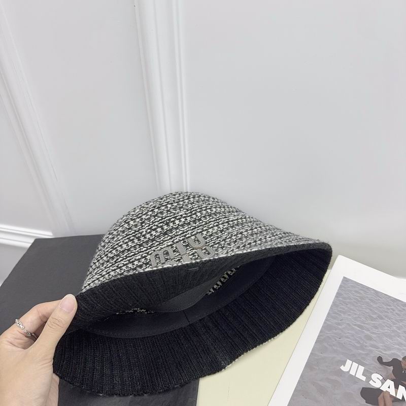 Miumiu hat dx (198)