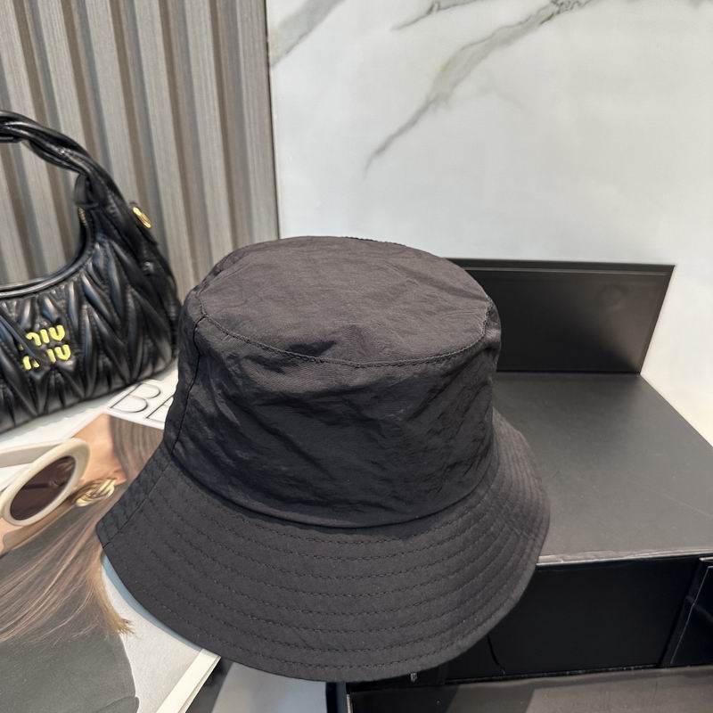 Miumiu hat dx (427)