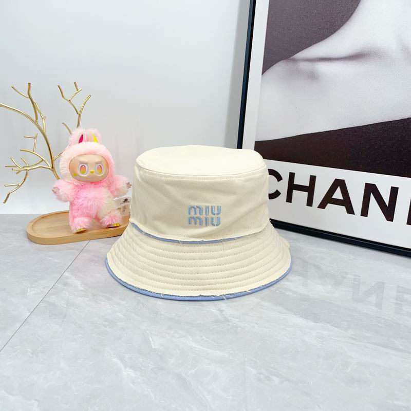 Miumiu hat dx (482)