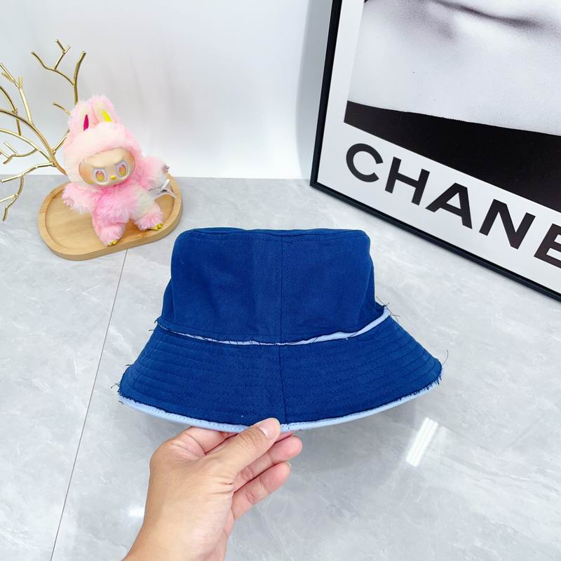 Miumiu hat dx (489)