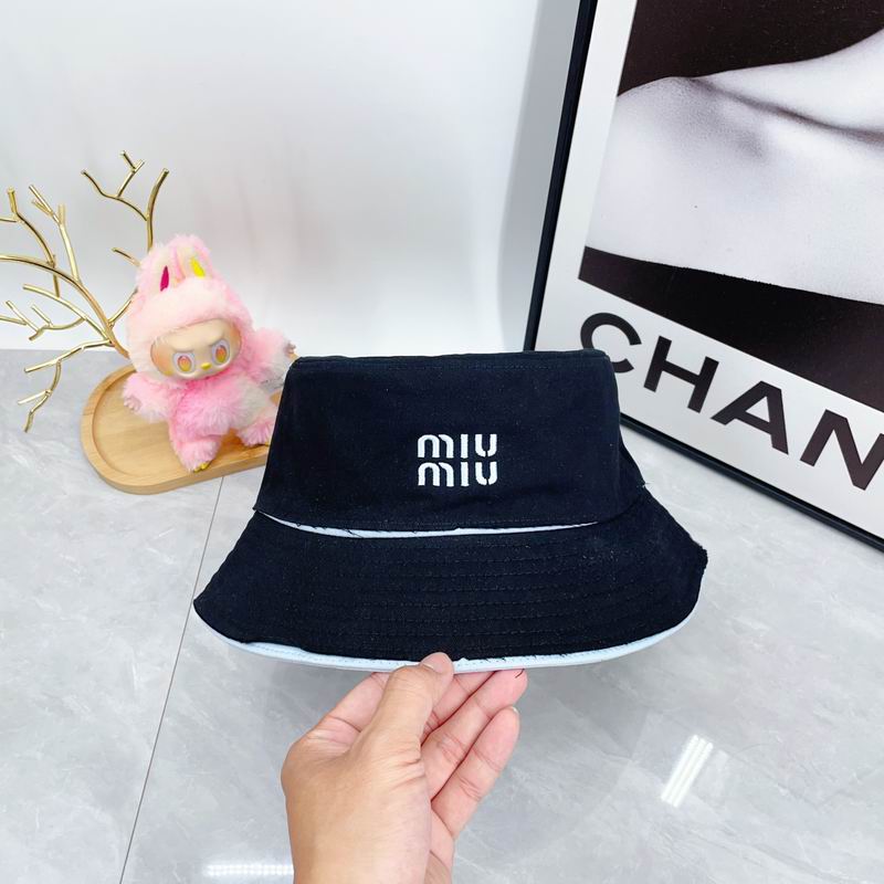 Miumiu hat dx (499)