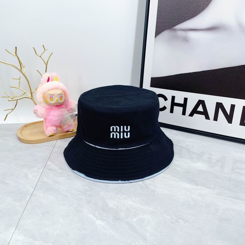 Miumiu hat dx (500)