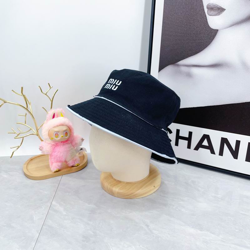 Miumiu hat dx (503)