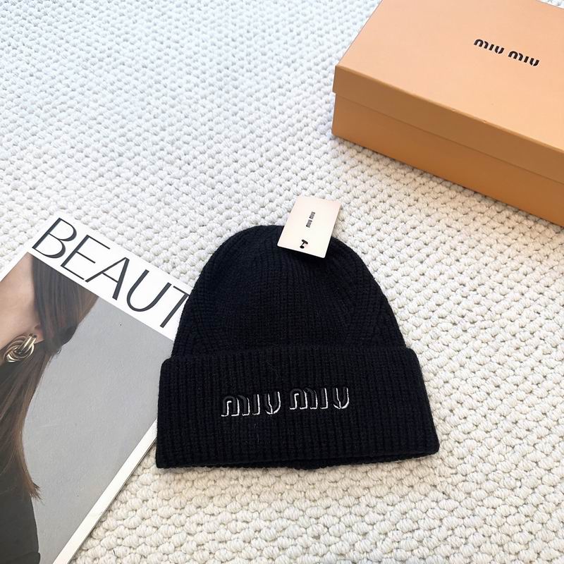 Miumiu hat dx (539)