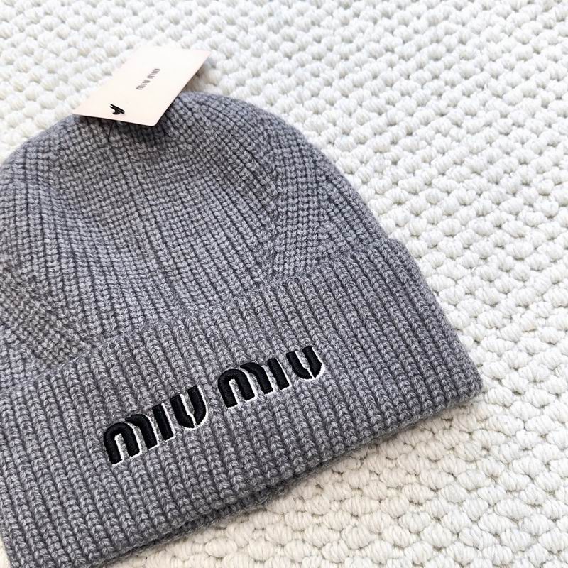 Miumiu hat dx (584)