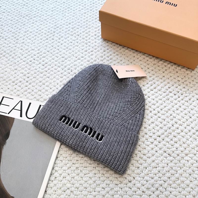 Miumiu hat dx (586)