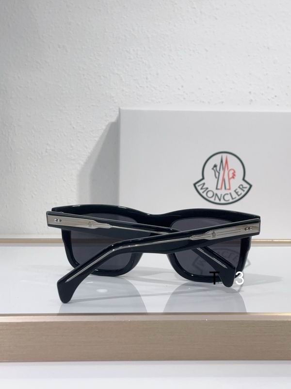 Moncler 6004 51 21-145 c07