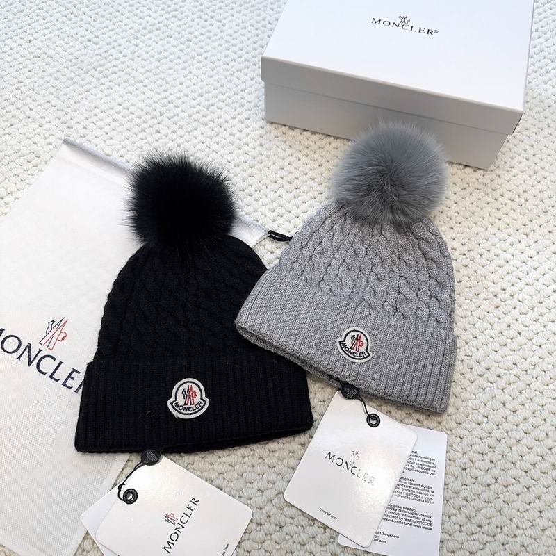 Moncler hat dx (1)