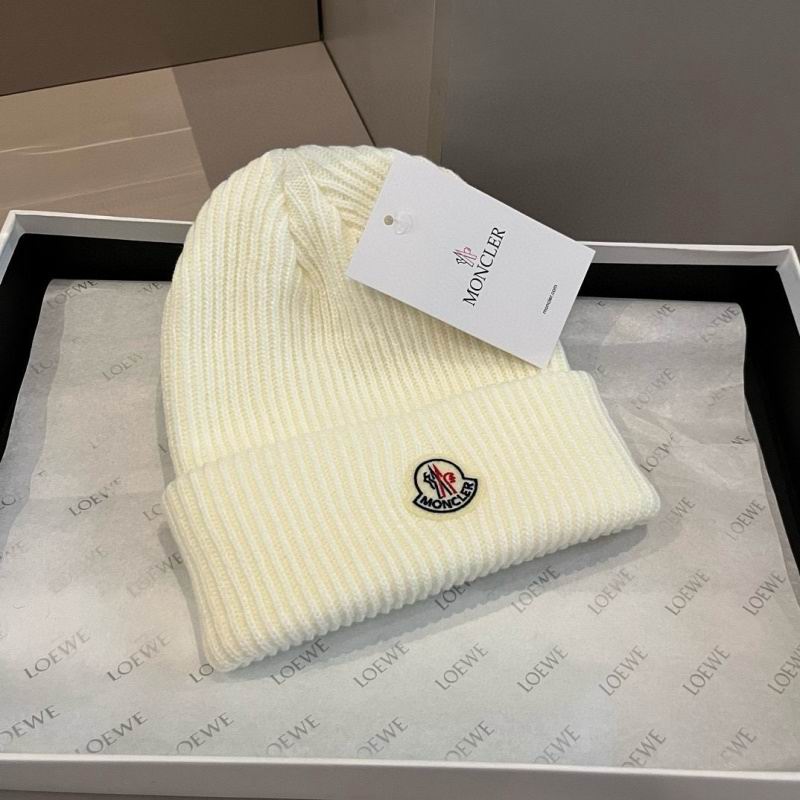 Moncler hat hm (1)