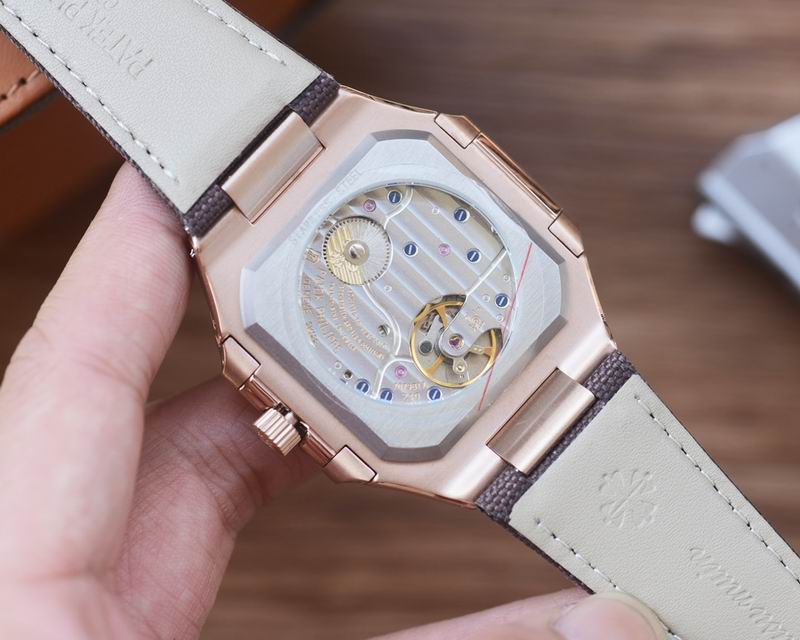 Patek Philippe 40mm 47 (1)