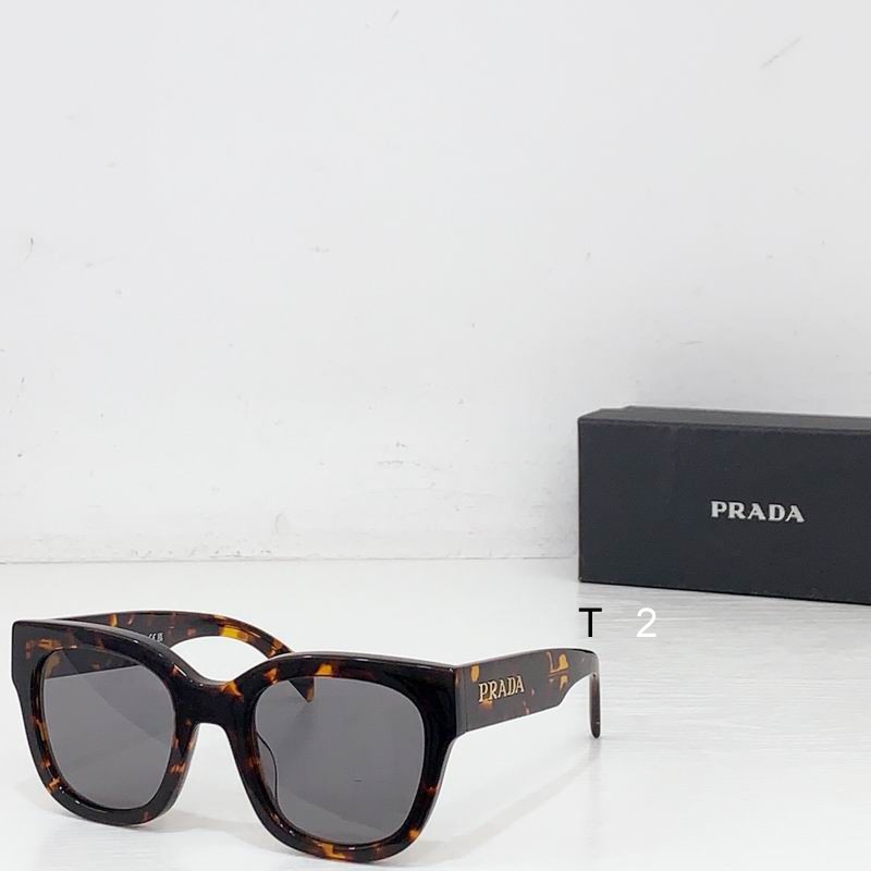 Prada 081301 b02