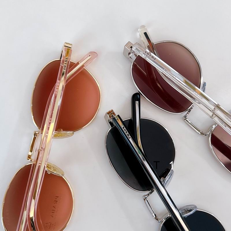 Prada B52S 52-21 145 A08