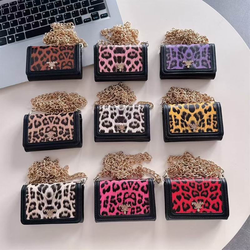 Prada card bag (276)