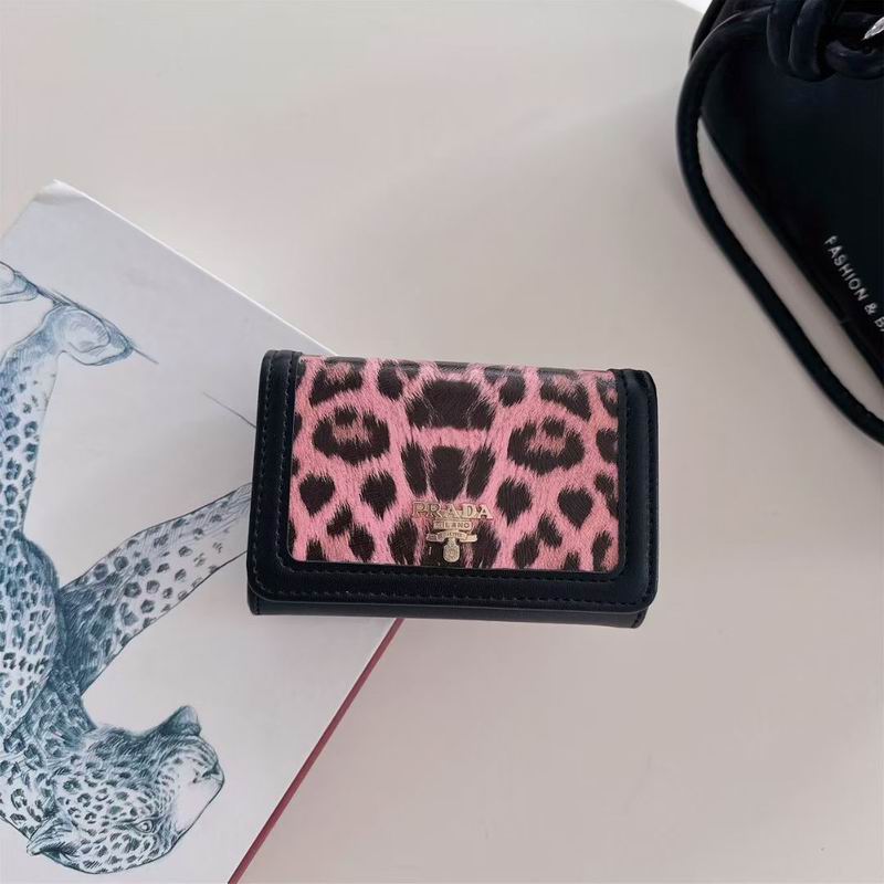 Prada card bag (290)