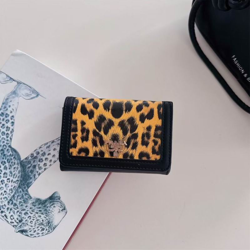 Prada card bag (298)