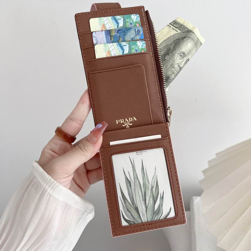 Prada card bag (484)