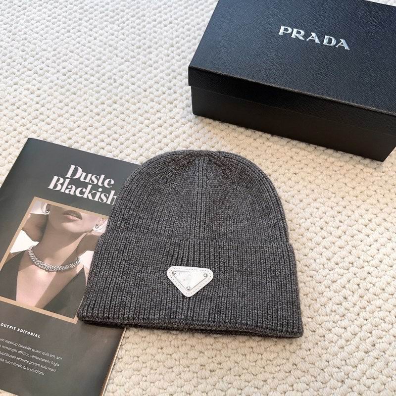 Prada hat hm (9)