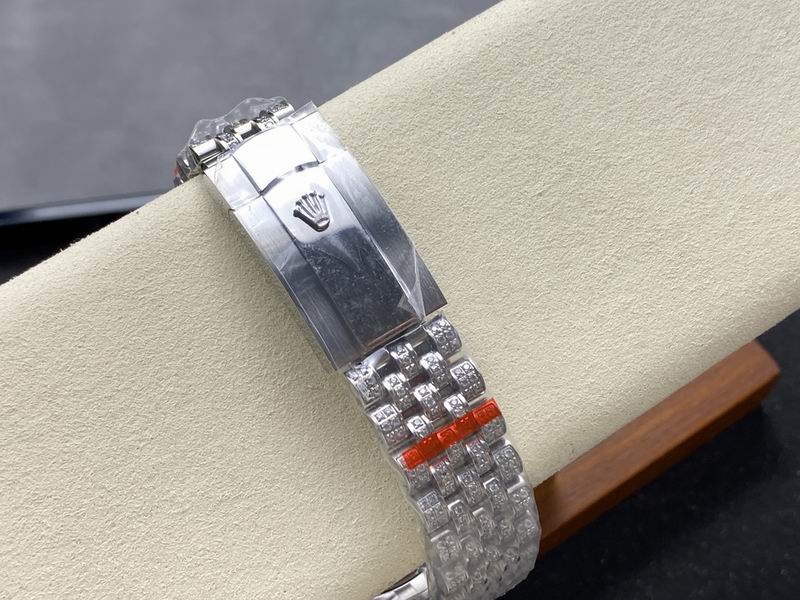 Rolex 40mm 47-Day Date (1)