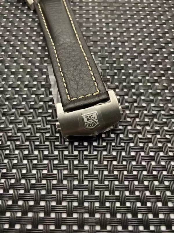 Tag Heuer 44mm 24 (2)