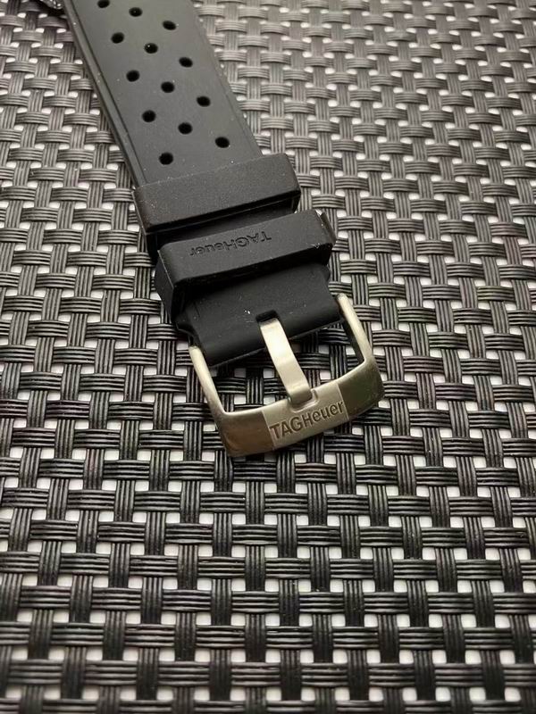 Tag Heuer 44mm 36 (2)