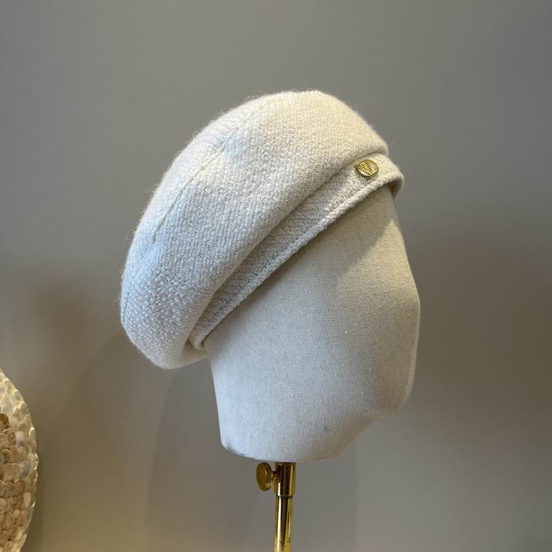 Valentino beret dx (380)