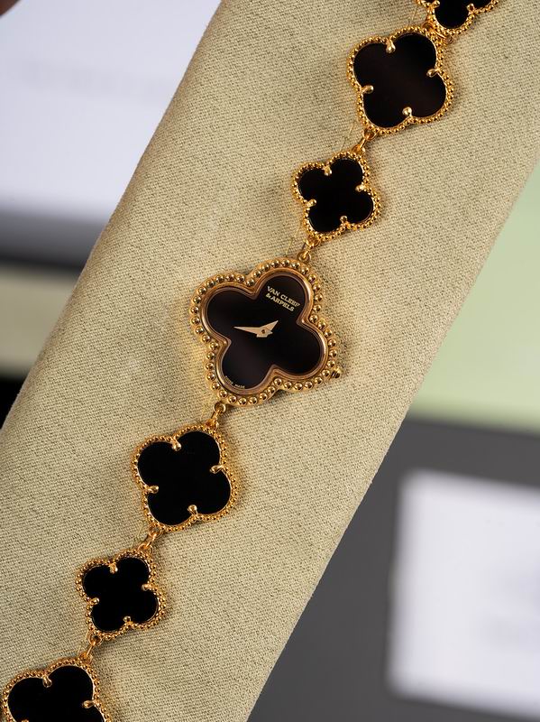Van Cleef & Arpels 27mm 05 (37)