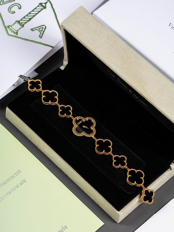 Van Cleef & Arpels 27mm 05 (38)