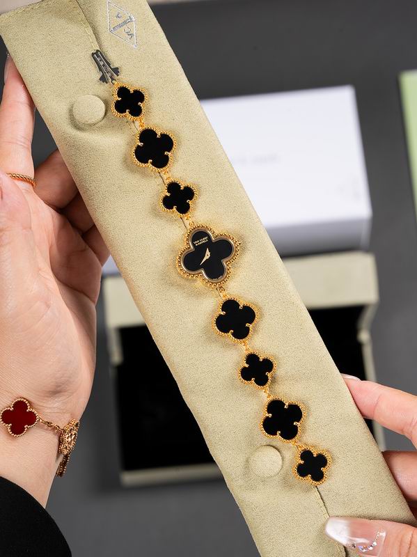 Van Cleef & Arpels 27mm 05 (42)