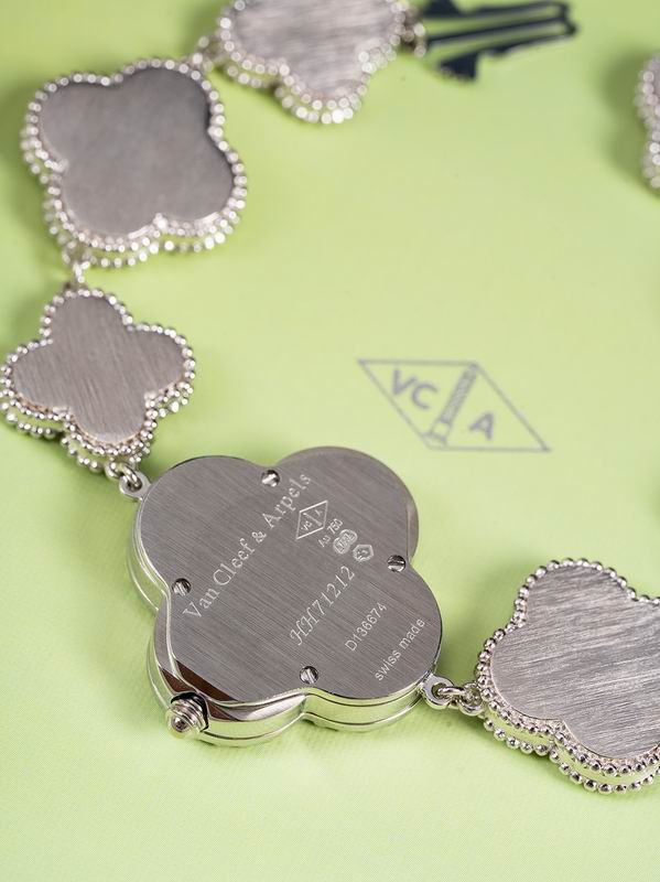 Van Cleef & Arpels 27mm 05 (45)