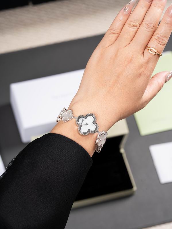 Van Cleef & Arpels 27mm 05 (47)