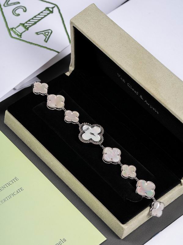 Van Cleef & Arpels 27mm 05 (49)