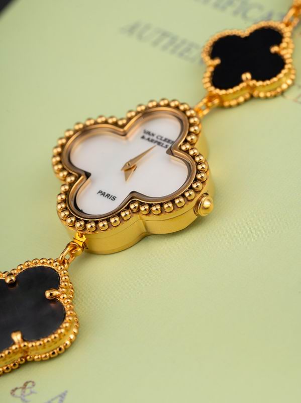 Van Cleef & Arpels 27mm 05 (57)