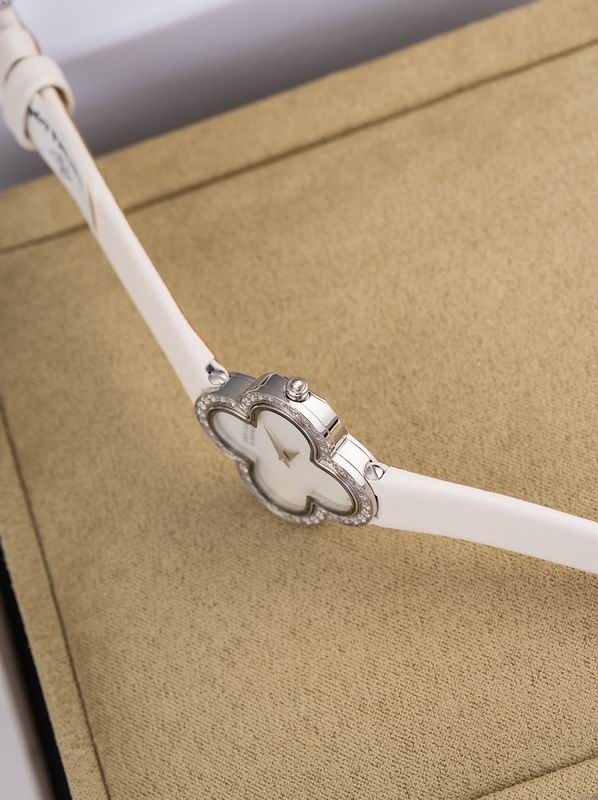Van Cleef & Arpels 29.7mm 06 (12)