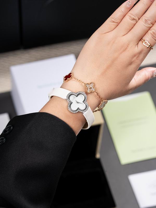 Van Cleef & Arpels 29.7mm 06 (13)