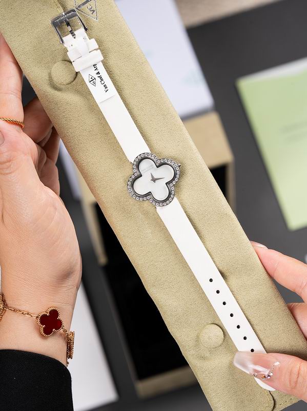 Van Cleef & Arpels 29.7mm 06 (14)