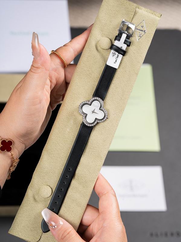 Van Cleef & Arpels 29.7mm 06 (17)