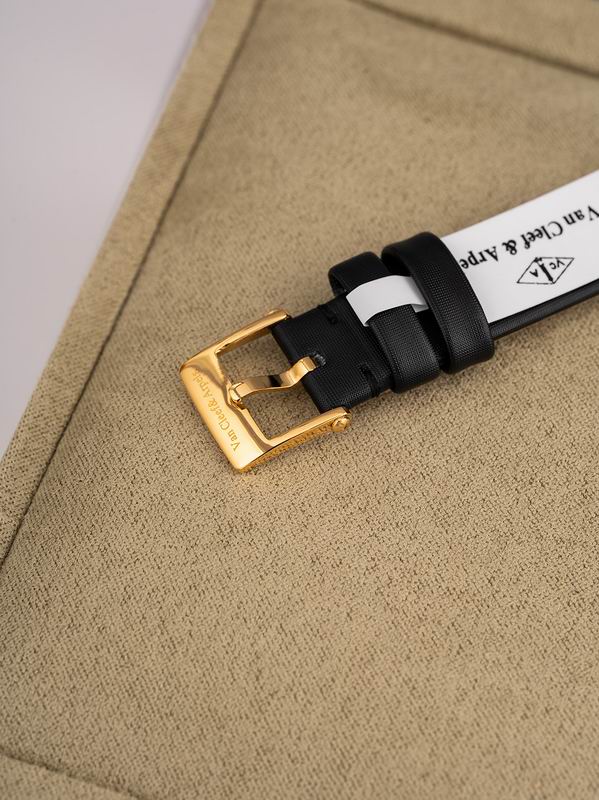 Van Cleef & Arpels 29.7mm 06 (19)