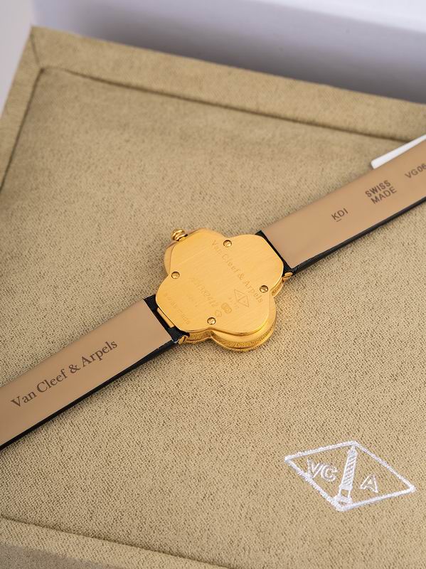 Van Cleef & Arpels 29.7mm 06 (20)