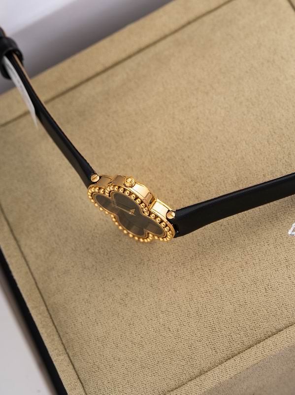 Van Cleef & Arpels 29.7mm 06 (21)