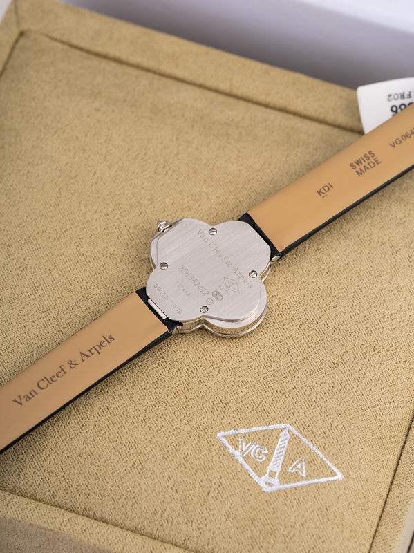 Van Cleef & Arpels 29.7mm 06 (29)