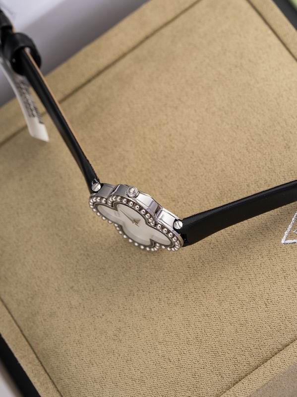 Van Cleef & Arpels 29.7mm 06 (30)