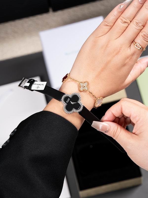 Van Cleef & Arpels 29.7mm 06 (31)