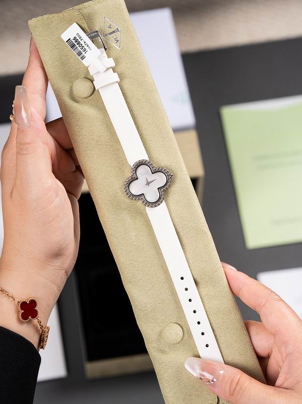 Van Cleef & Arpels 29.7mm 06 (32)