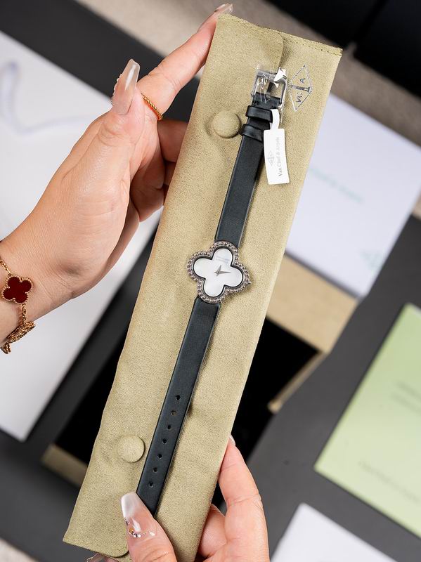 Van Cleef & Arpels 29.7mm 06 (35)