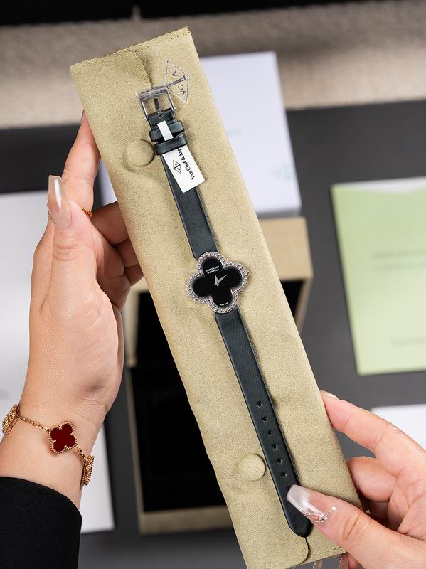 Van Cleef & Arpels 29.7mm 06 (36)